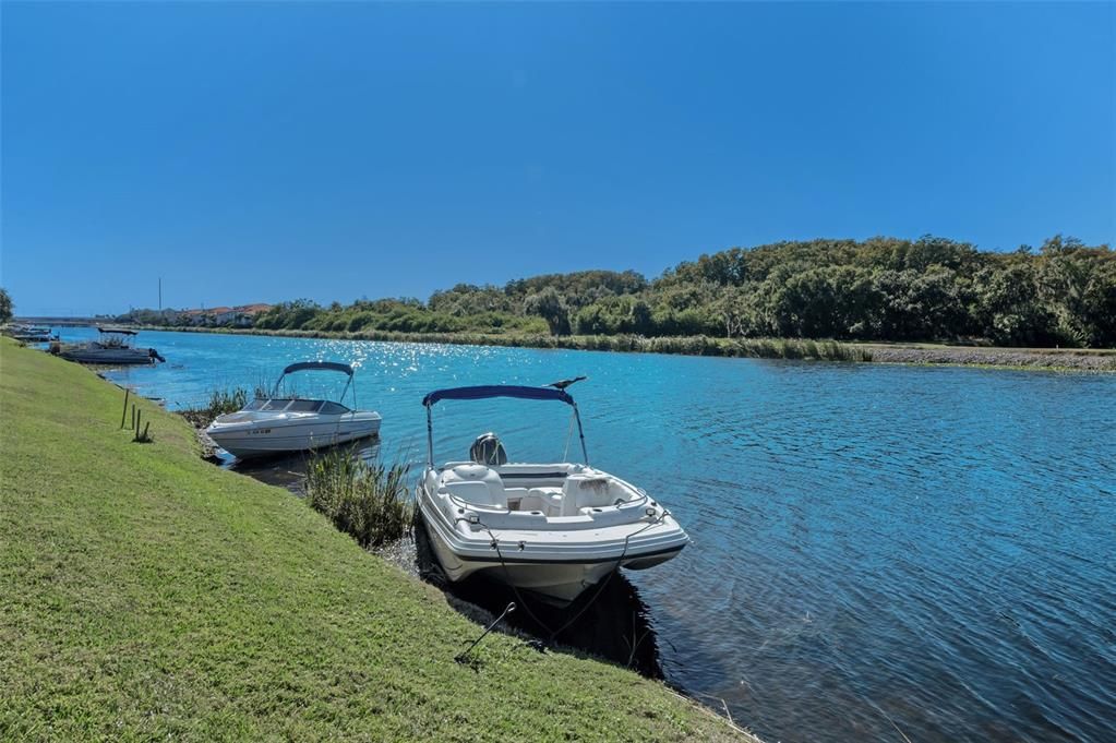 待售: $649,900 (4 贝兹, 2 浴室, 3633 平方英尺)