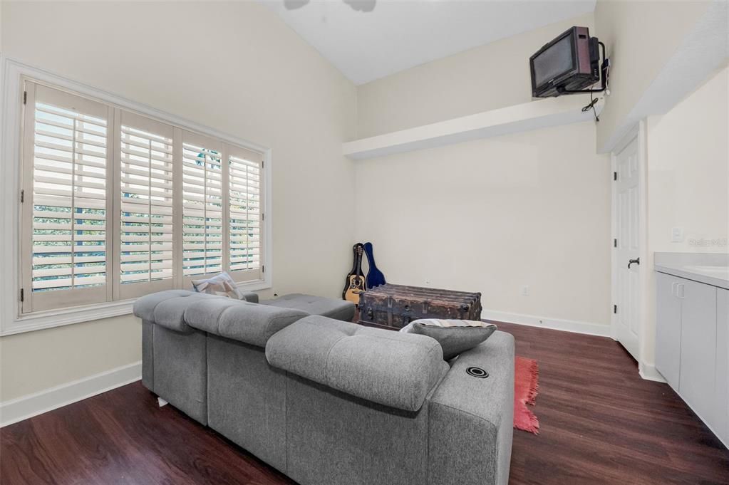 待售: $649,900 (4 贝兹, 2 浴室, 3633 平方英尺)