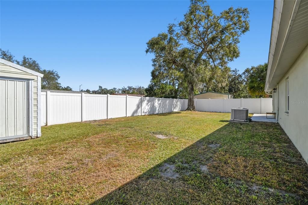 For Sale: $389,900 (5 beds, 3 baths, 1912 Square Feet)