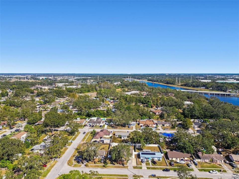 For Sale: $389,900 (5 beds, 3 baths, 1912 Square Feet)