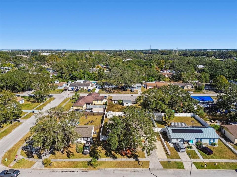 For Sale: $389,900 (5 beds, 3 baths, 1912 Square Feet)