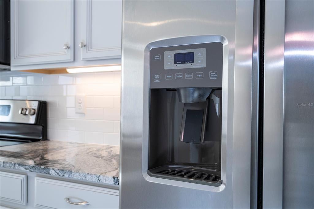 待售: $440,000 (3 贝兹, 2 浴室, 1714 平方英尺)