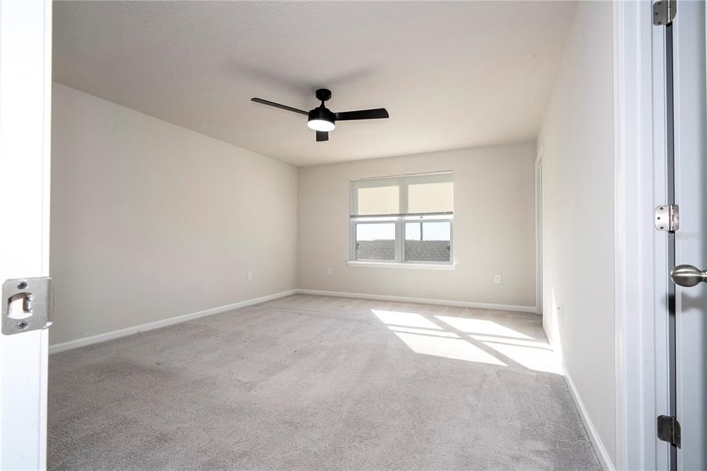 待售: $440,000 (3 贝兹, 2 浴室, 1714 平方英尺)