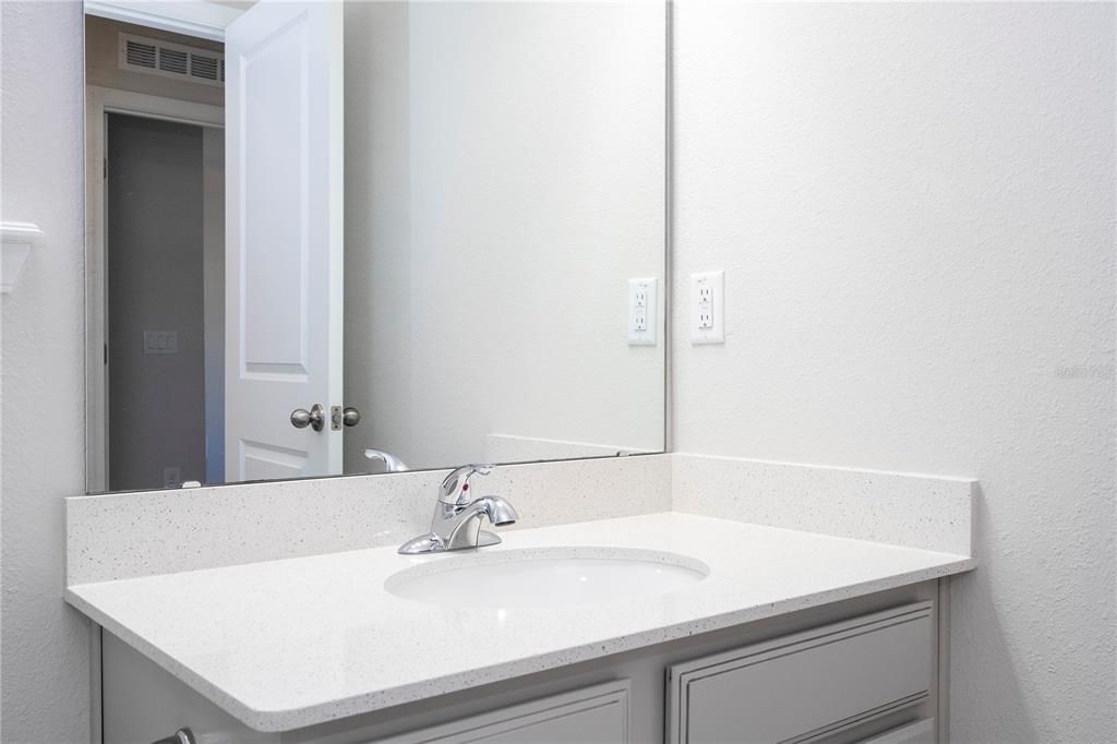 待售: $440,000 (3 贝兹, 2 浴室, 1714 平方英尺)