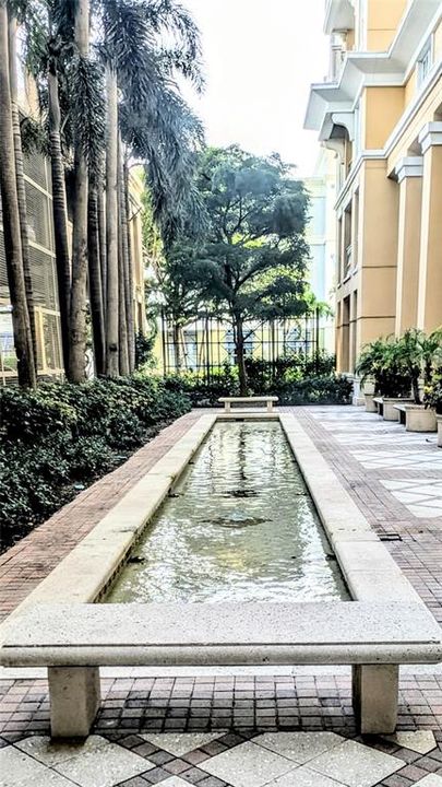 For Rent: $2,900 (2 beds, 2 baths, 1180 Square Feet)