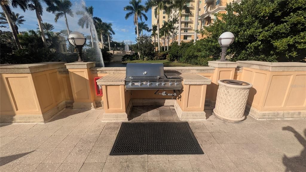 For Rent: $2,900 (2 beds, 2 baths, 1180 Square Feet)