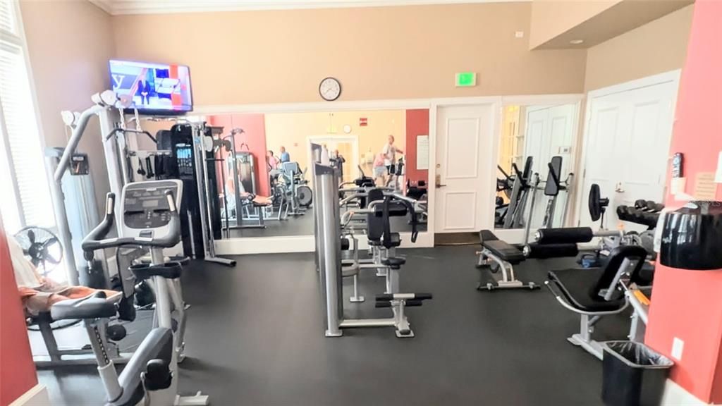 For Rent: $2,900 (2 beds, 2 baths, 1180 Square Feet)