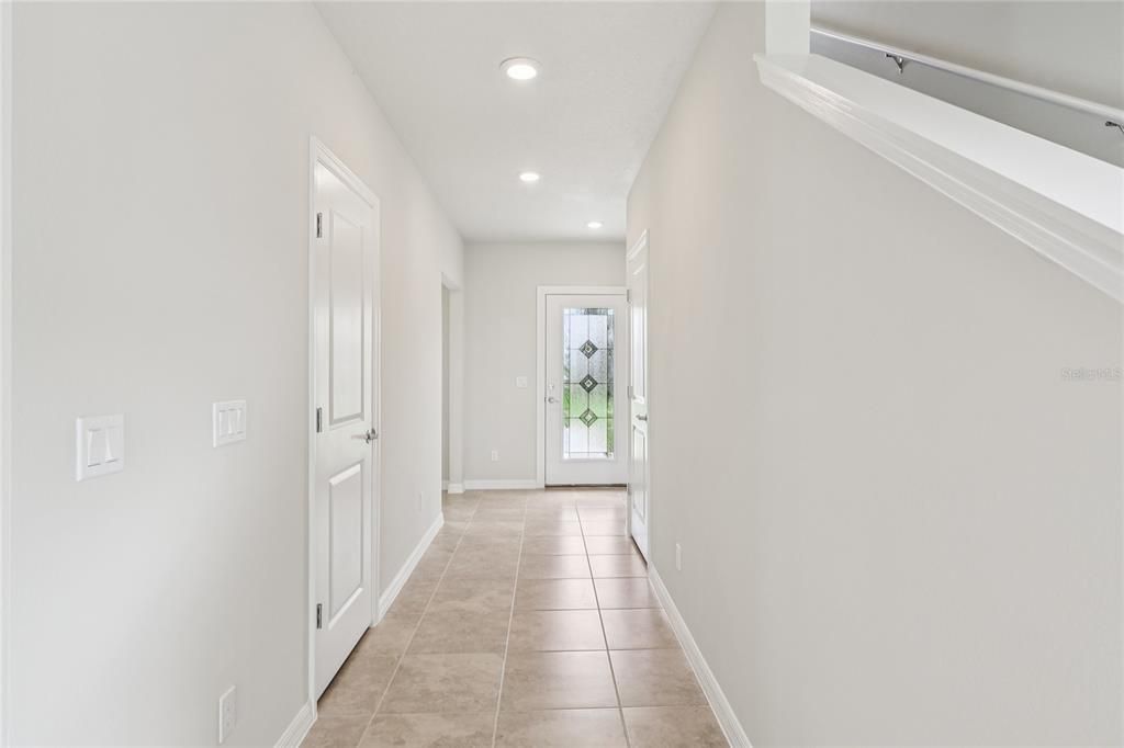 出租: $2,290 (4 贝兹, 3 浴室, 2341 平方英尺)