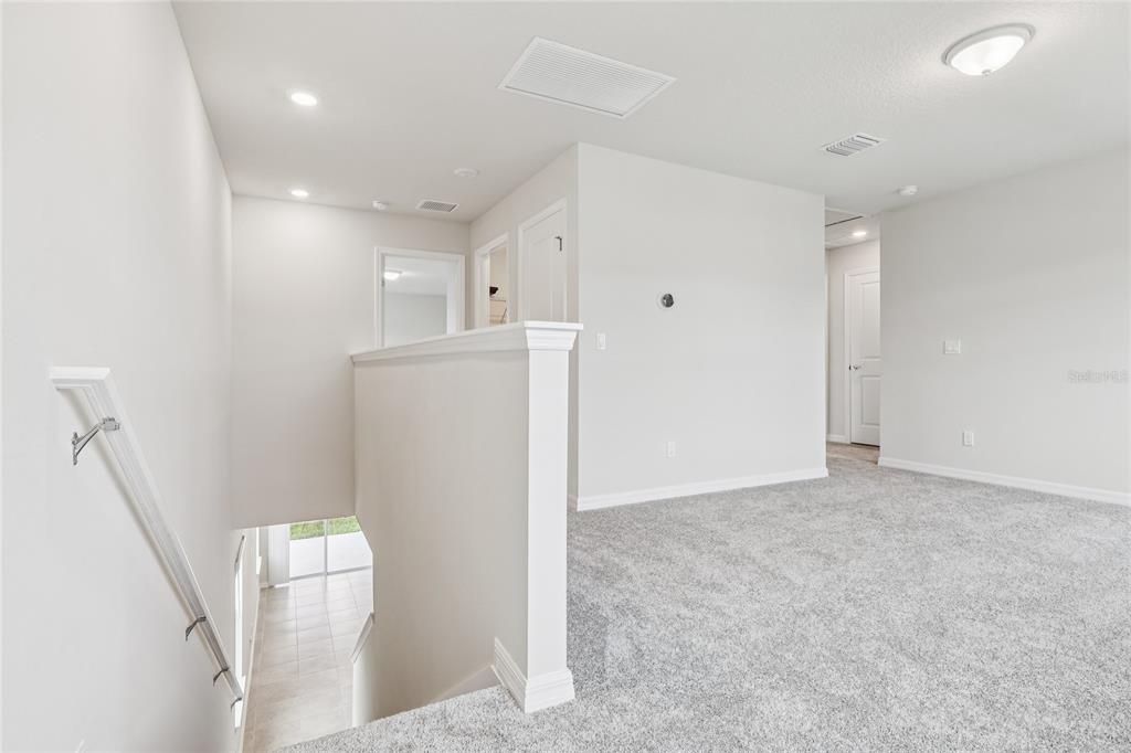 出租: $2,290 (4 贝兹, 3 浴室, 2341 平方英尺)