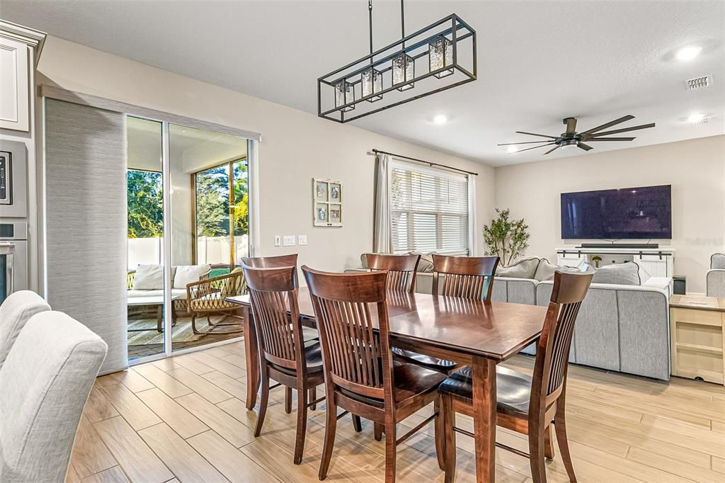 待售: $495,000 (5 贝兹, 3 浴室, 2420 平方英尺)