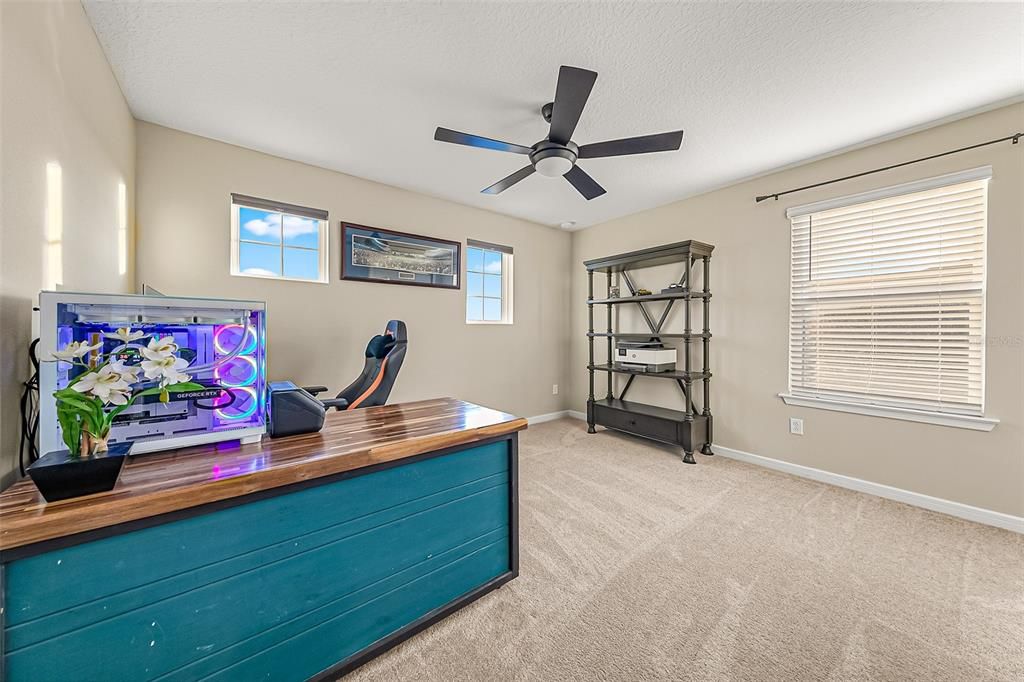 待售: $495,000 (5 贝兹, 3 浴室, 2420 平方英尺)