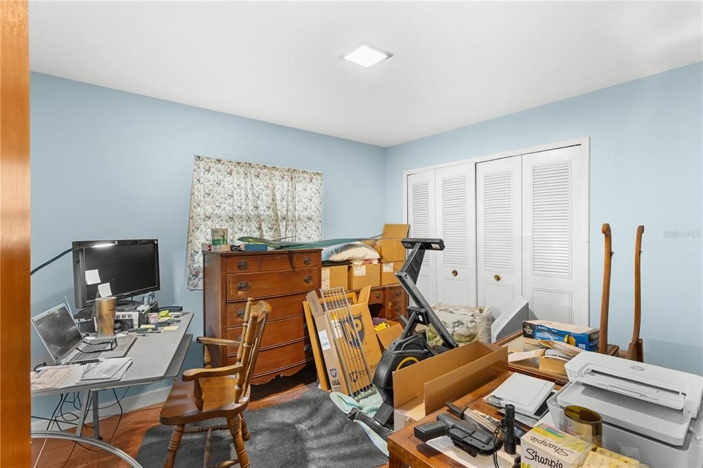 Active With Contract: $439,000 (3 beds, 2 baths, 1661 Square Feet)