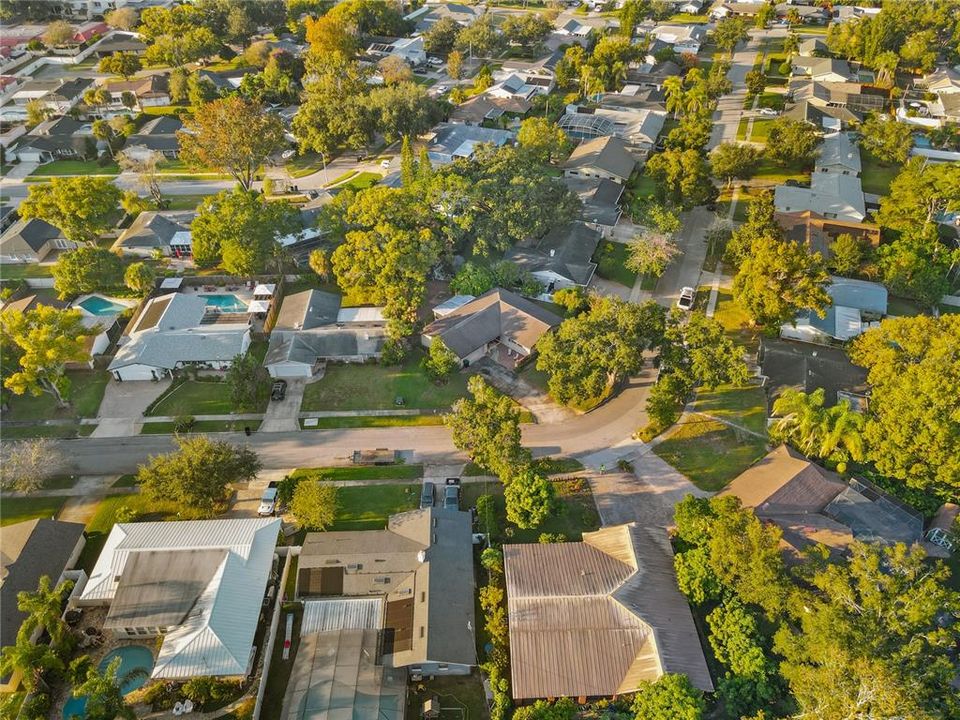 Active With Contract: $439,000 (3 beds, 2 baths, 1661 Square Feet)