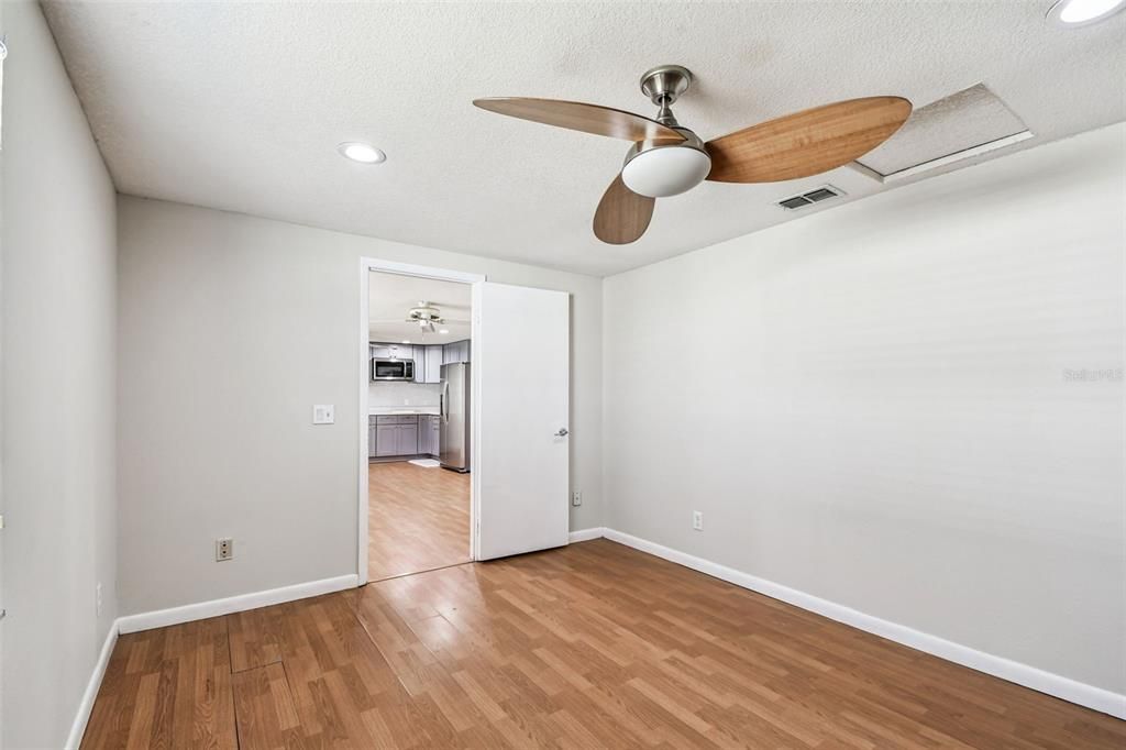 For Sale: $389,900 (0 beds, 0 baths, 1912 Square Feet)