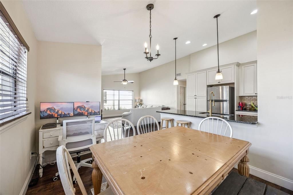 Activo con contrato: $339,000 (2 camas, 2 baños, 1160 Pies cuadrados)