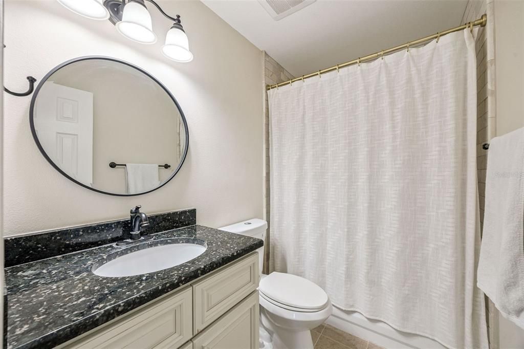 Activo con contrato: $339,000 (2 camas, 2 baños, 1160 Pies cuadrados)