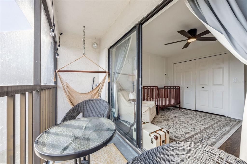 Activo con contrato: $339,000 (2 camas, 2 baños, 1160 Pies cuadrados)