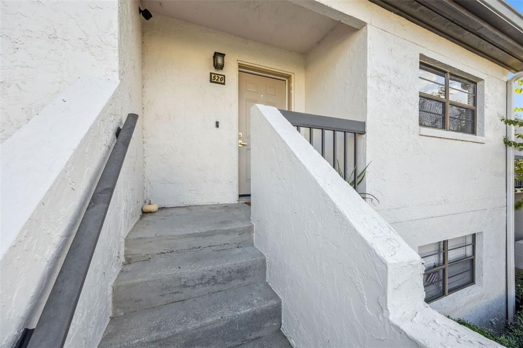 Activo con contrato: $339,000 (2 camas, 2 baños, 1160 Pies cuadrados)