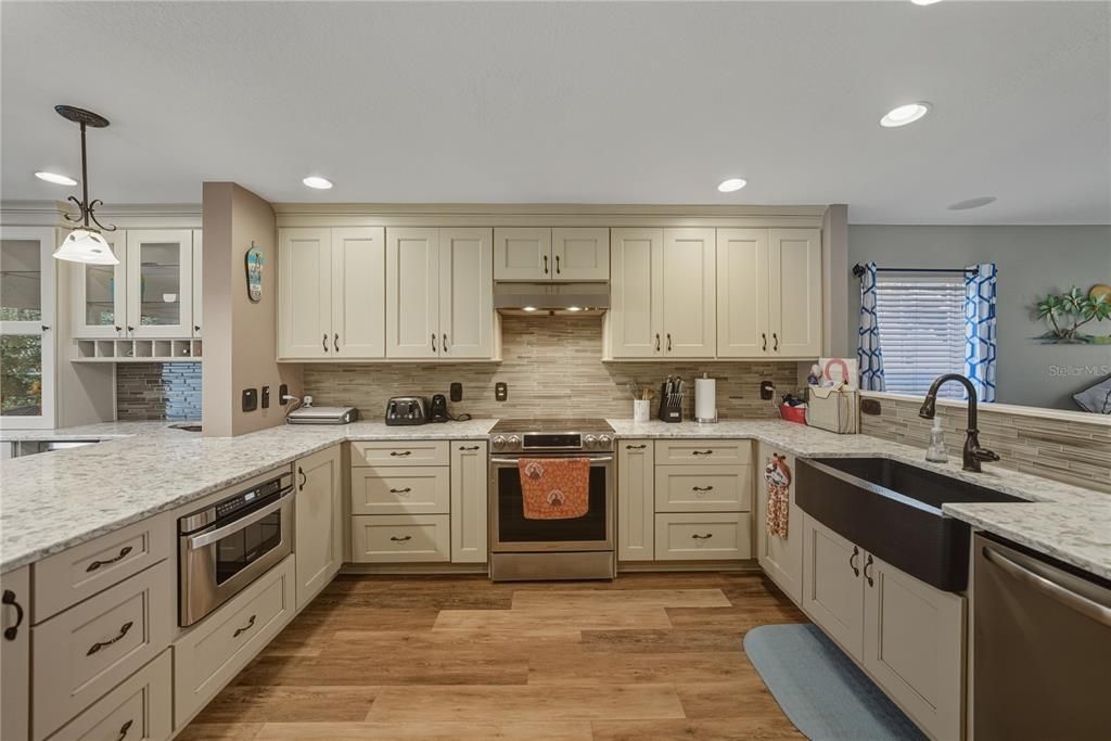 待售: $290,000 (3 贝兹, 2 浴室, 1640 平方英尺)