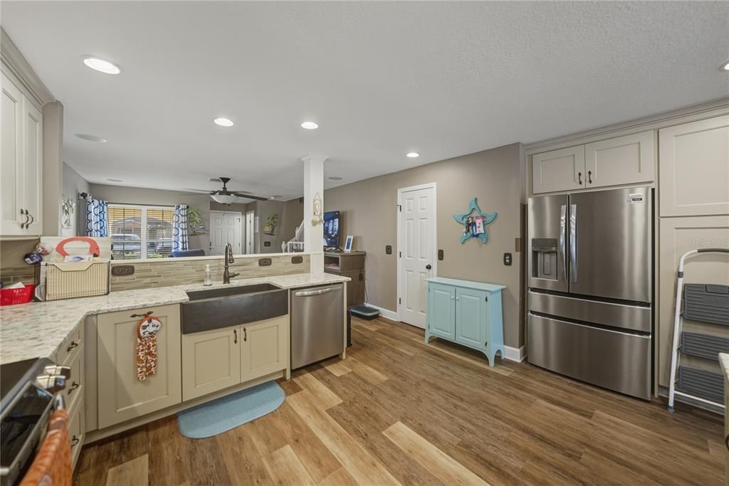 待售: $290,000 (3 贝兹, 2 浴室, 1640 平方英尺)