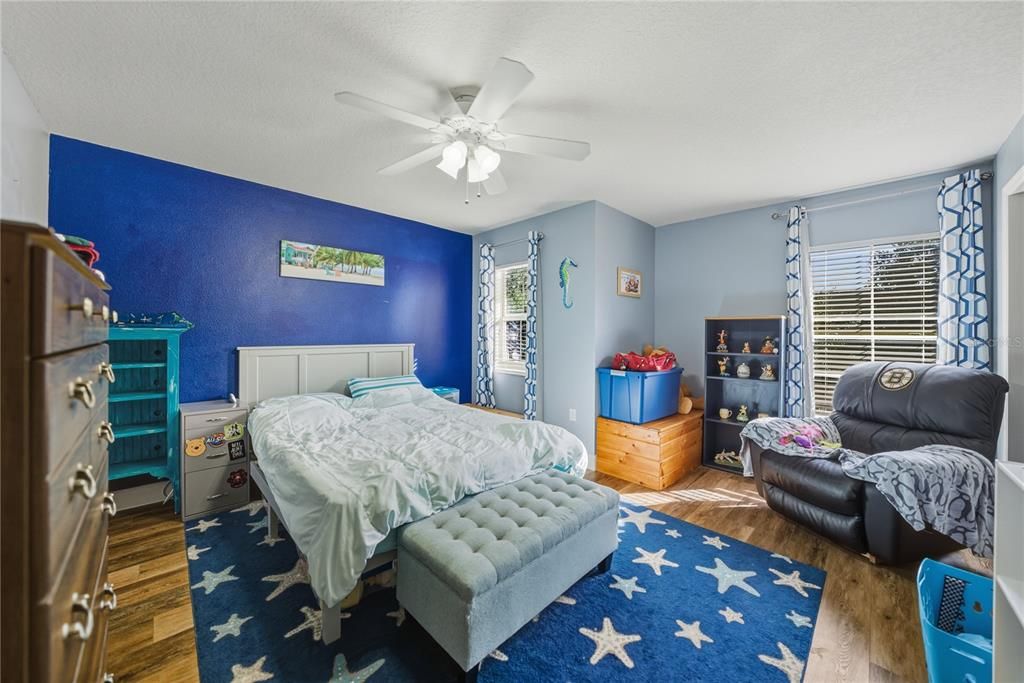 待售: $290,000 (3 贝兹, 2 浴室, 1640 平方英尺)