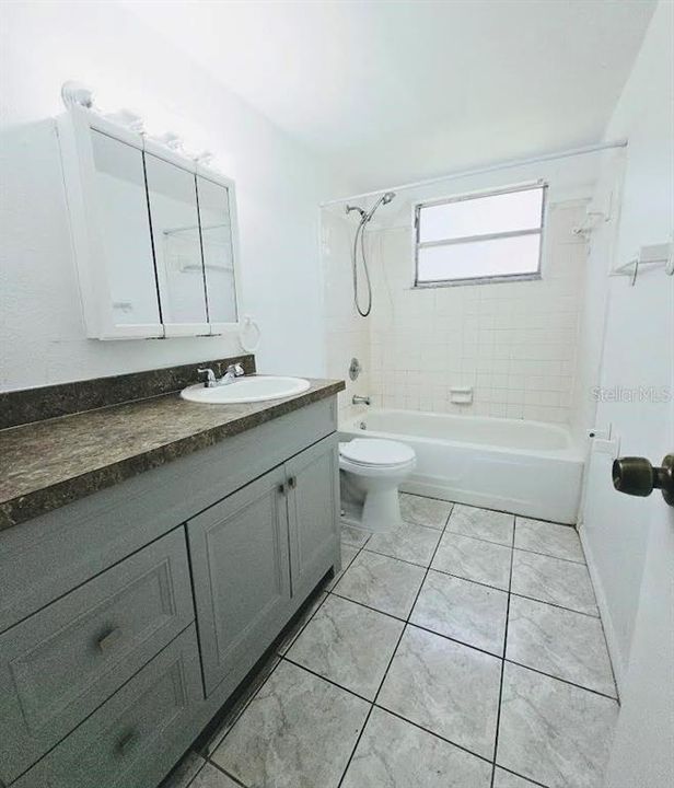 En Renta: $1,199 (2 camas, 1 baños, 784 Pies cuadrados)