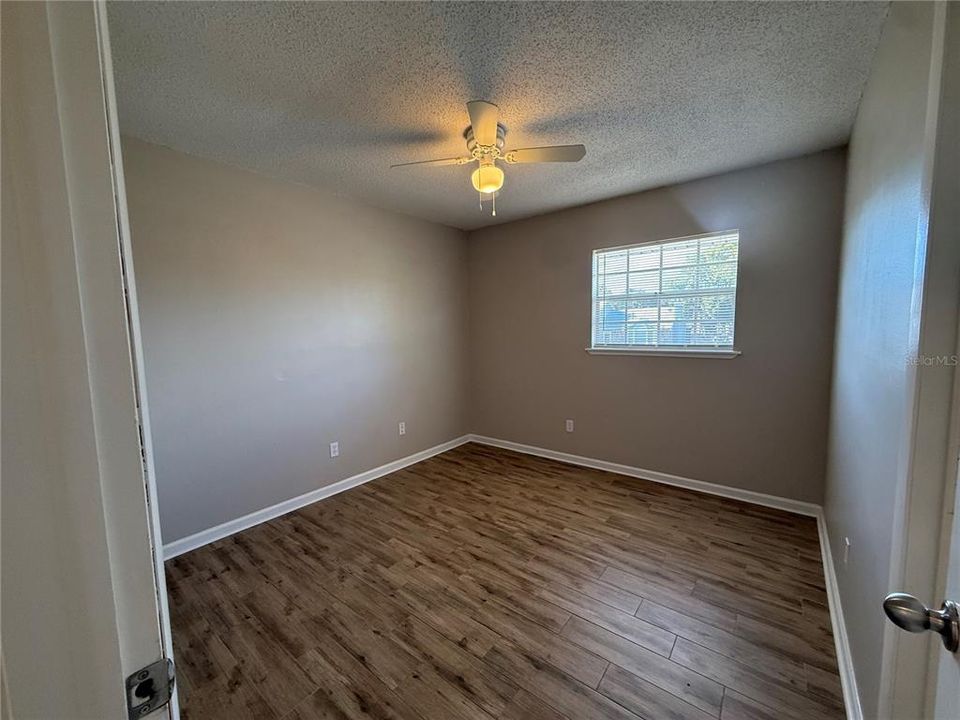 待售: $515,000 (4 贝兹, 3 浴室, 2400 平方英尺)