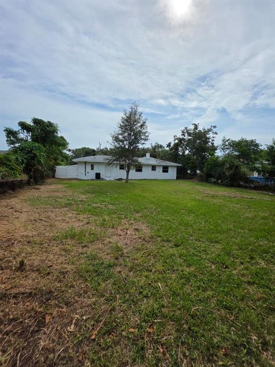 出租: $2,550 (3 贝兹, 2 浴室, 1372 平方英尺)