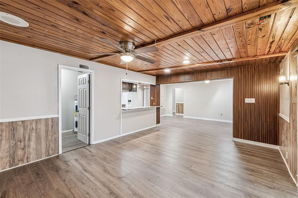 На продажу: $375,000 (3 спален, 2 ванн, 2030 Квадратных фут)