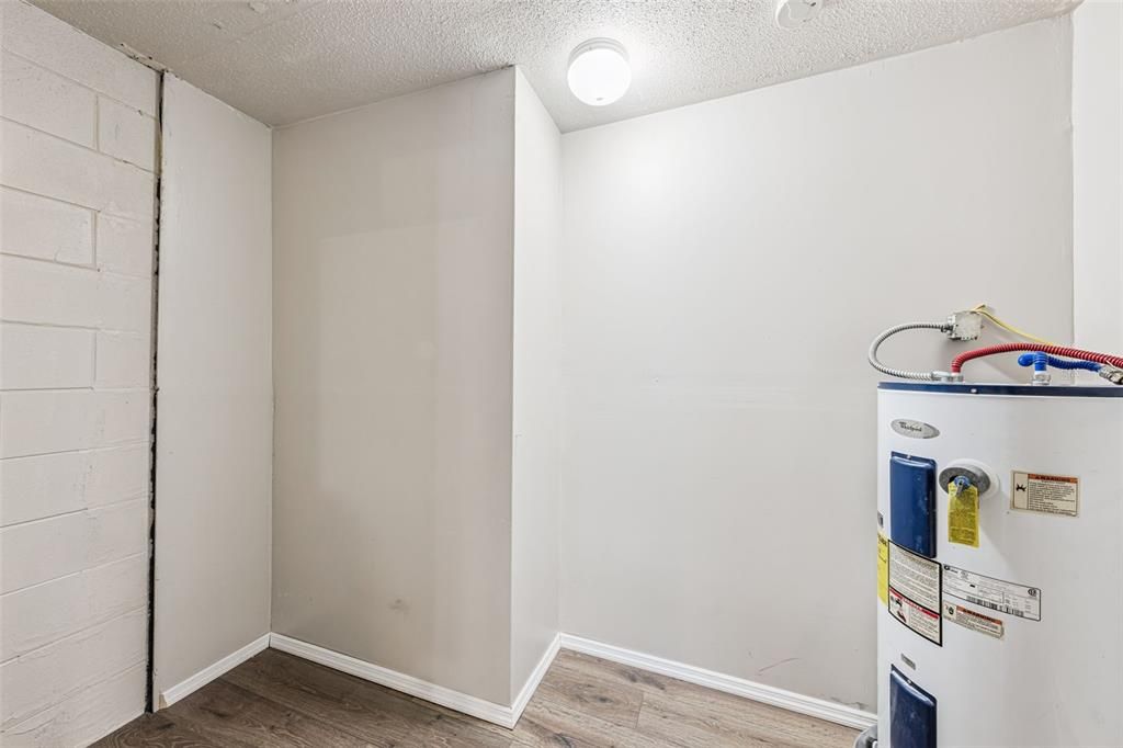 На продажу: $375,000 (3 спален, 2 ванн, 2030 Квадратных фут)