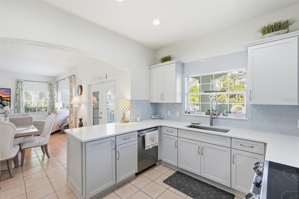 For Sale: $525,000 (2 beds, 2 baths, 1837 Square Feet)