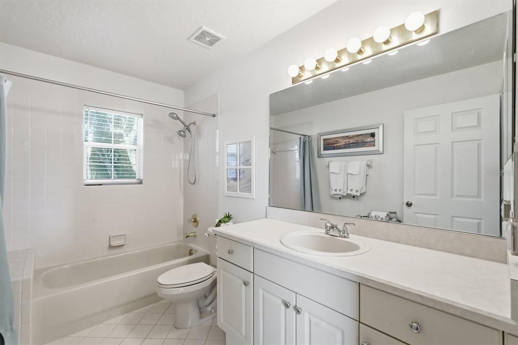 For Sale: $525,000 (2 beds, 2 baths, 1837 Square Feet)