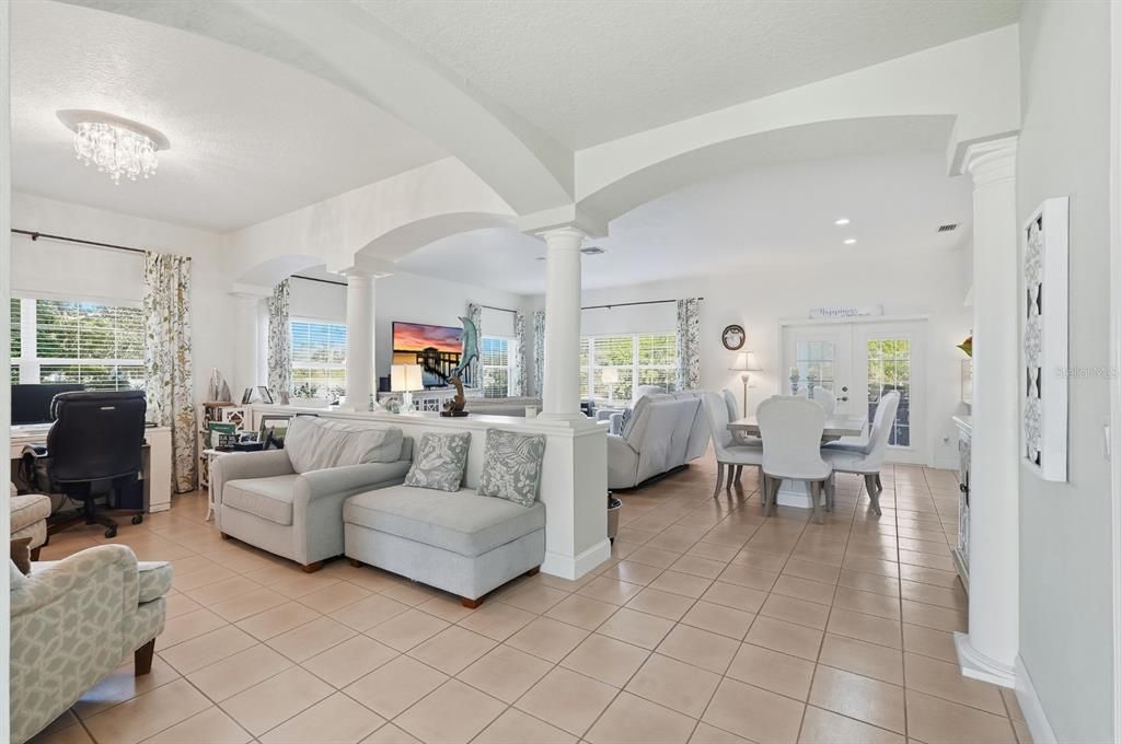 For Sale: $525,000 (2 beds, 2 baths, 1837 Square Feet)