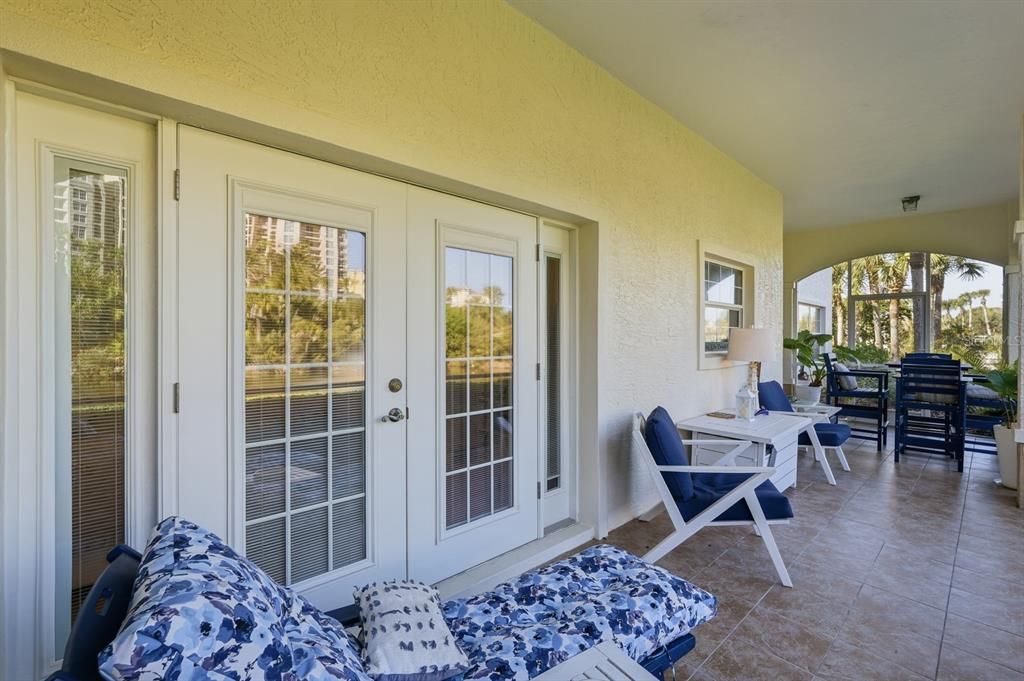 For Sale: $525,000 (2 beds, 2 baths, 1837 Square Feet)