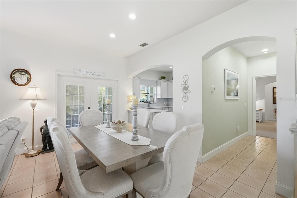 For Sale: $525,000 (2 beds, 2 baths, 1837 Square Feet)