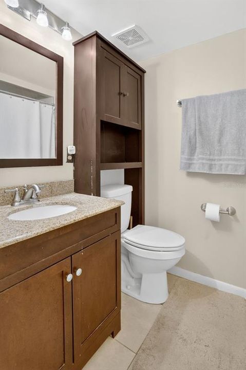 Active With Contract: $230,000 (2 beds, 2 baths, 1234 Square Feet)