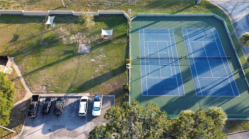 Active With Contract: $230,000 (2 beds, 2 baths, 1234 Square Feet)