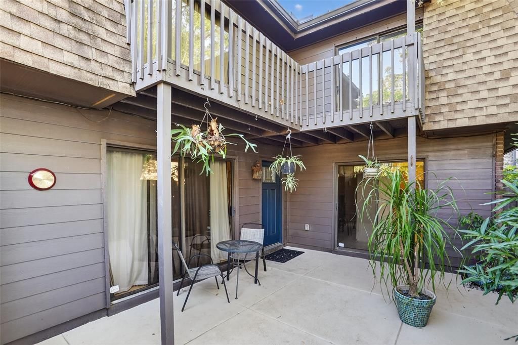 Active With Contract: $230,000 (2 beds, 2 baths, 1234 Square Feet)