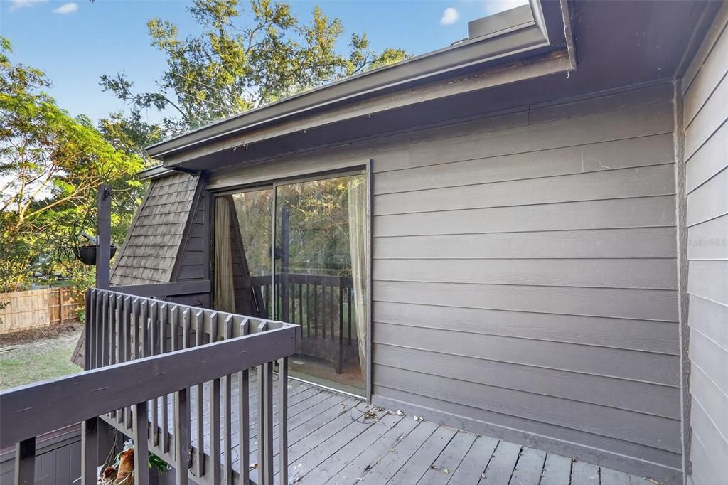 Active With Contract: $230,000 (2 beds, 2 baths, 1234 Square Feet)