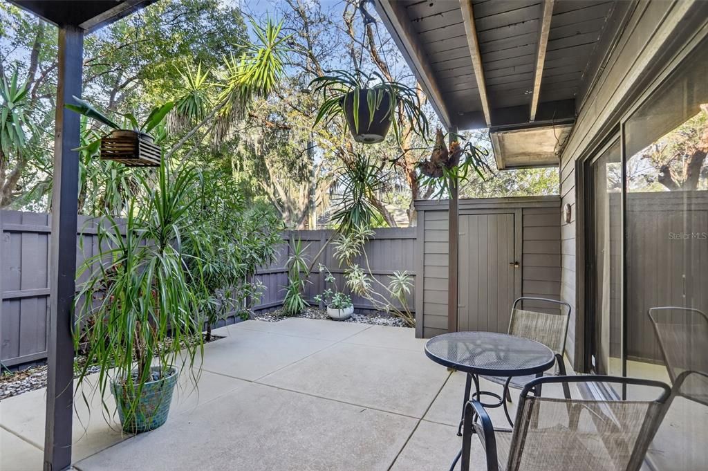 Active With Contract: $230,000 (2 beds, 2 baths, 1234 Square Feet)