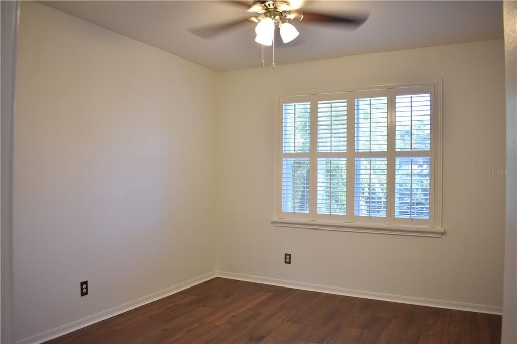 For Sale: $240,000 (3 beds, 2 baths, 1292 Square Feet)