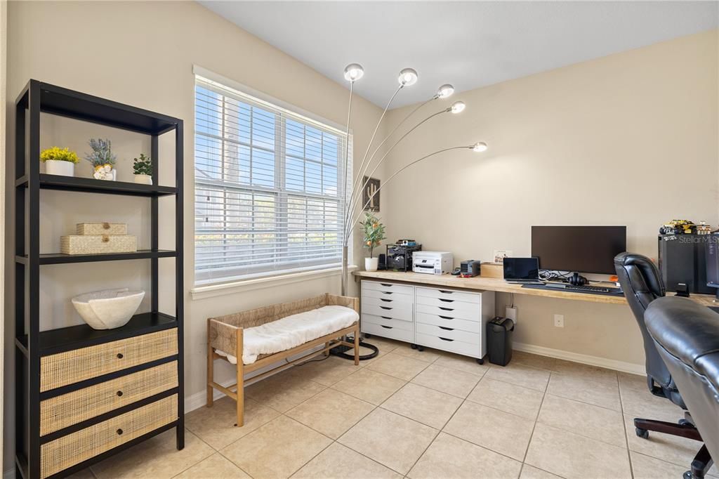 En Venta: $535,000 (5 camas, 3 baños, 2550 Pies cuadrados)