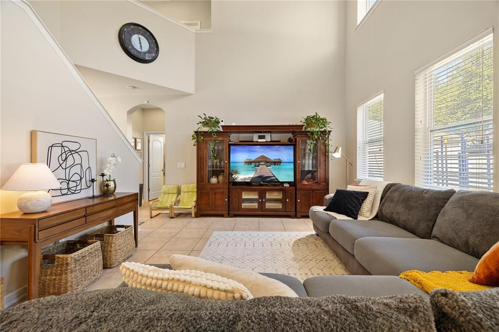 En Venta: $535,000 (5 camas, 3 baños, 2550 Pies cuadrados)