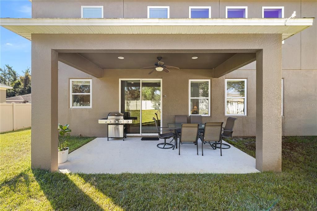 En Venta: $535,000 (5 camas, 3 baños, 2550 Pies cuadrados)