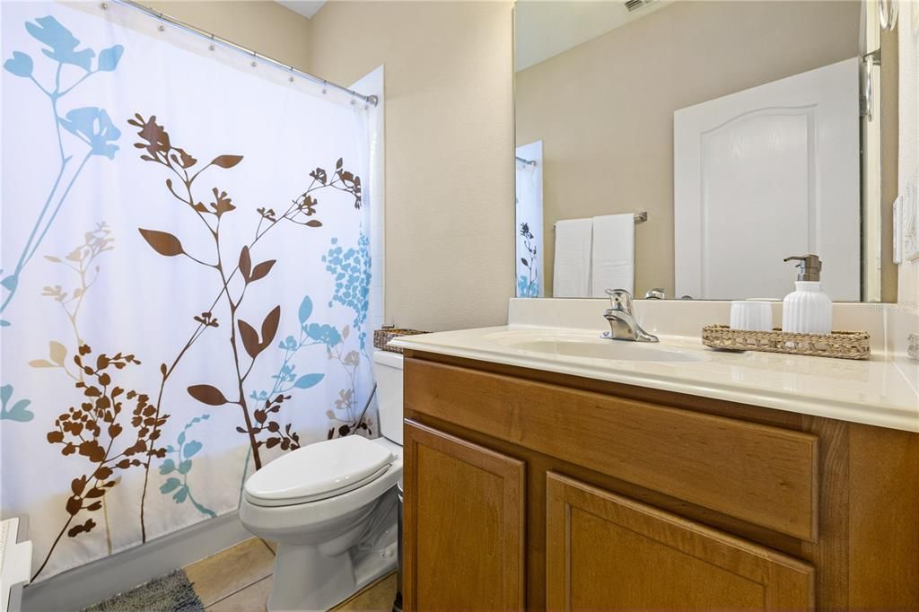 En Venta: $535,000 (5 camas, 3 baños, 2550 Pies cuadrados)