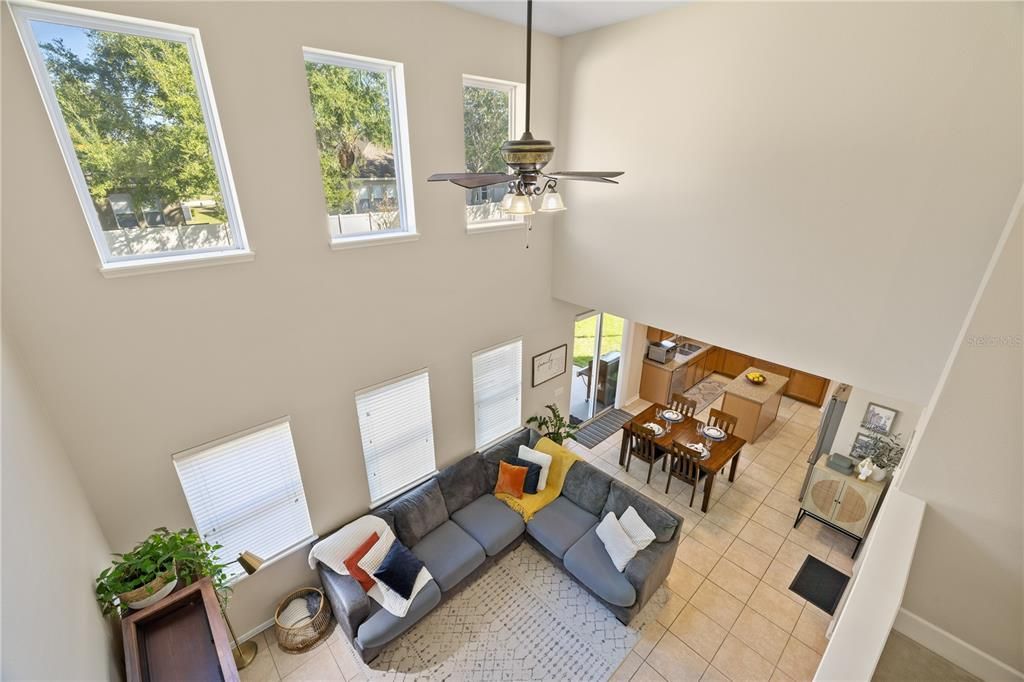 En Venta: $535,000 (5 camas, 3 baños, 2550 Pies cuadrados)