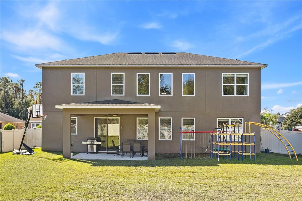 En Venta: $535,000 (5 camas, 3 baños, 2550 Pies cuadrados)