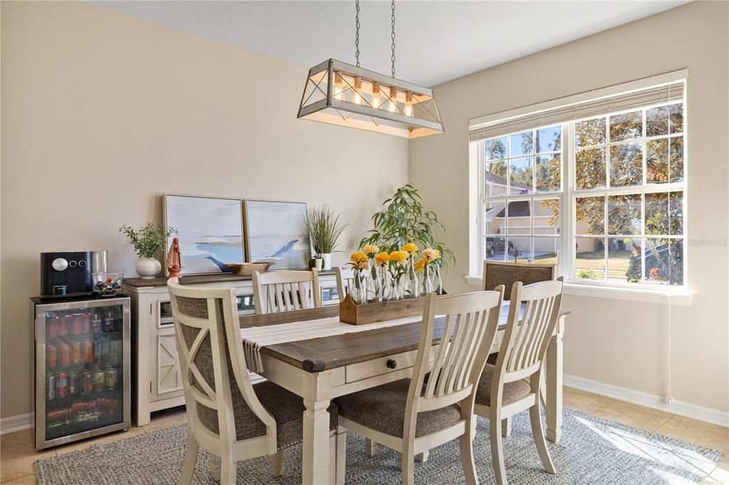 En Venta: $535,000 (5 camas, 3 baños, 2550 Pies cuadrados)