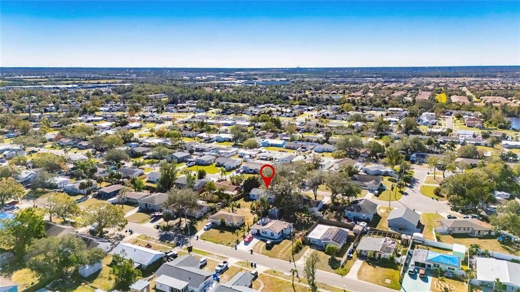 В аренду: $2,400 (2 спален, 2 ванн, 880 Квадратных фут)