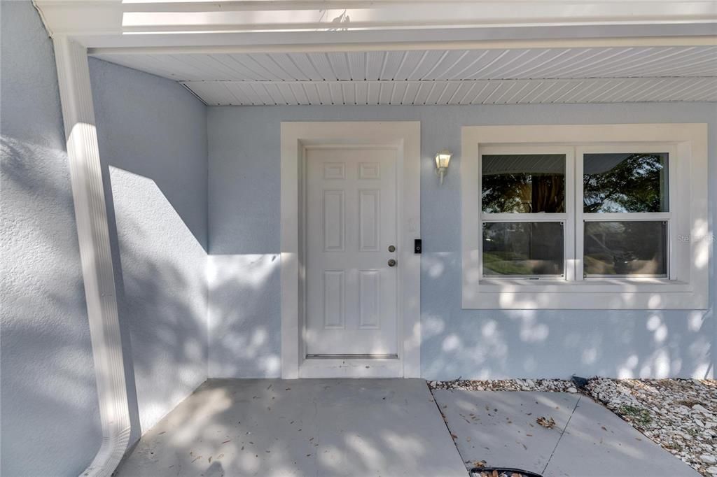 В аренду: $2,400 (2 спален, 2 ванн, 880 Квадратных фут)